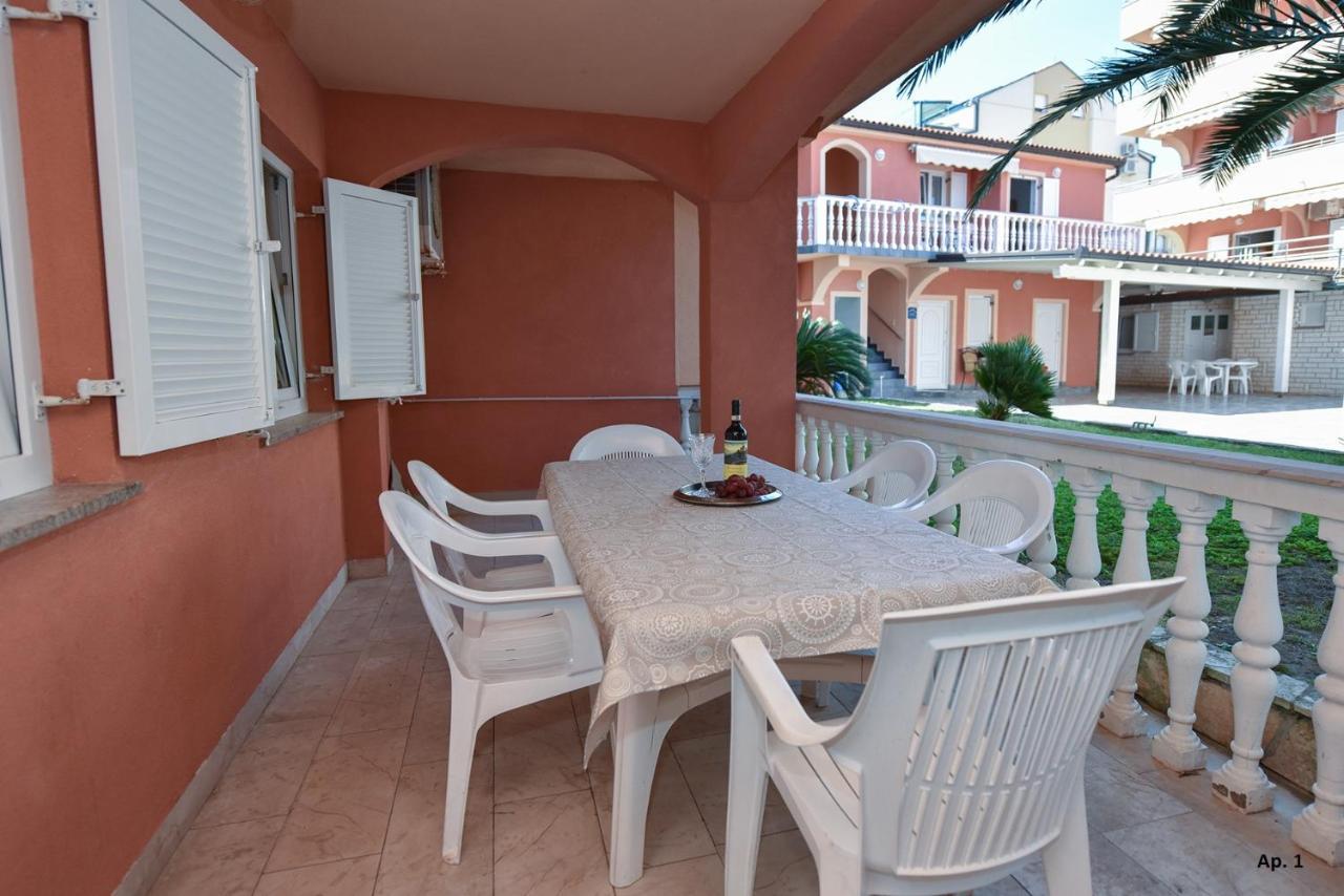 Apartments Bella Sky II Novalja Dış mekan fotoğraf